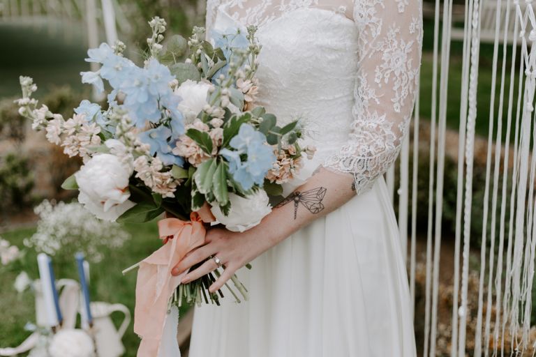 Sustainable wedding flowers idea